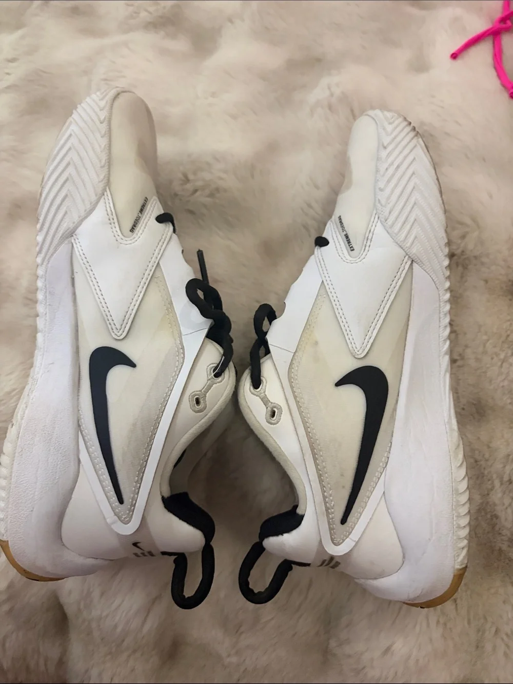 Nike White and Black Athletic Tennis Shoe Women’s size 8